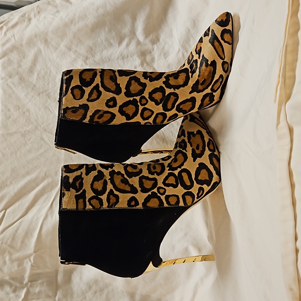 Sam edelman sandy leopard brahma cheetah stiletto bootie calf fur 9.5 black brow